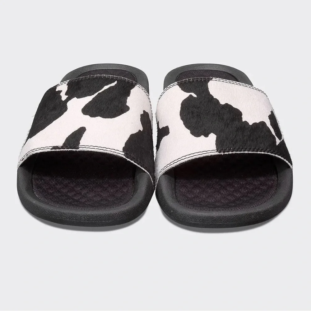 APL NWT NIB LIMITED EDITION $170 B&W DYED COW HAIR LEATHER FUR SLIDES WOMENS 5 - Picture 2 of 13